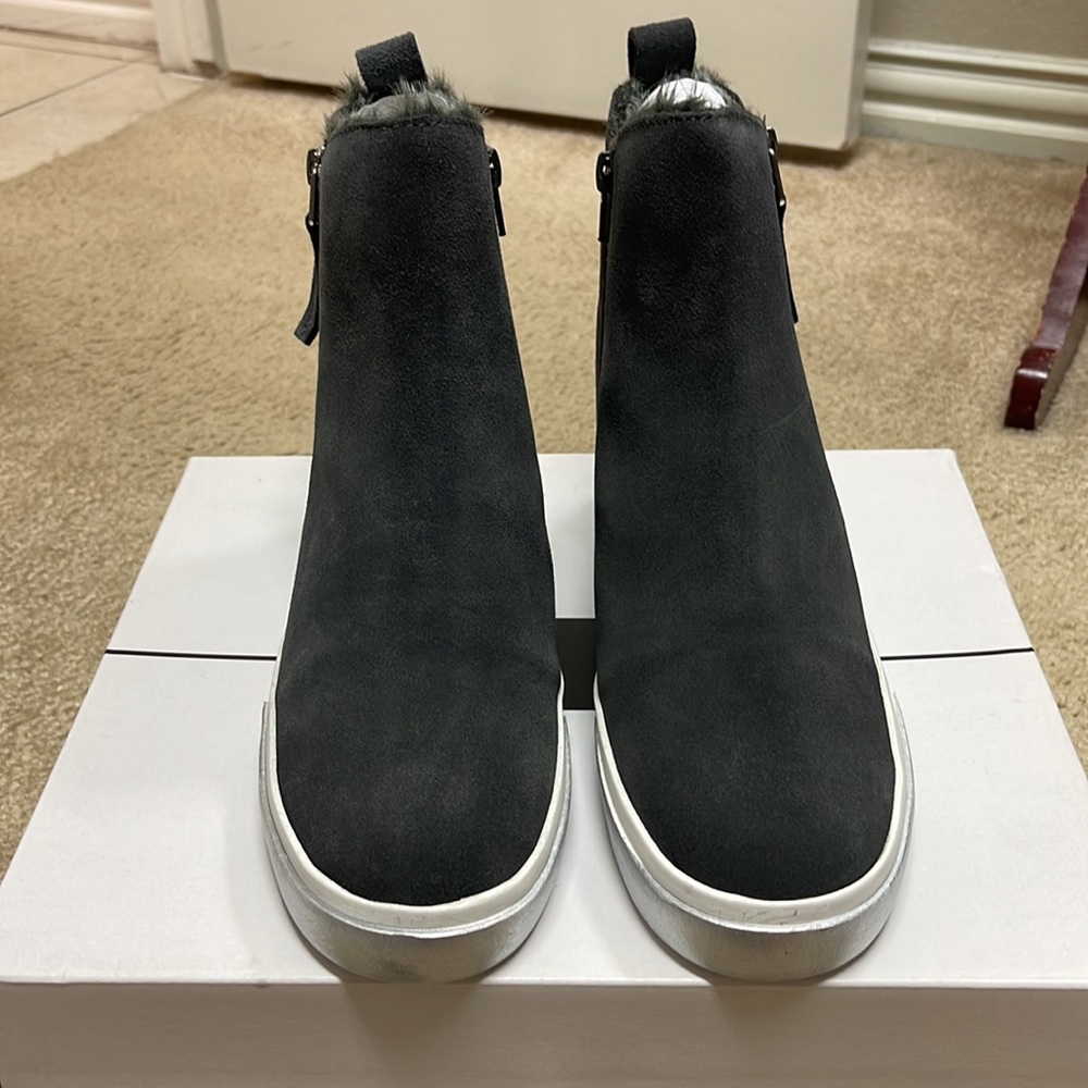 Dolce vita women’s booties size 6.5